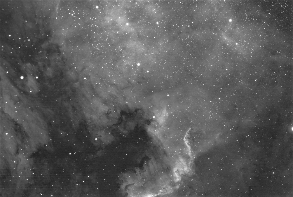 _NGC7000_Ha-60x90s-g1000-bl150-reduced.jpg