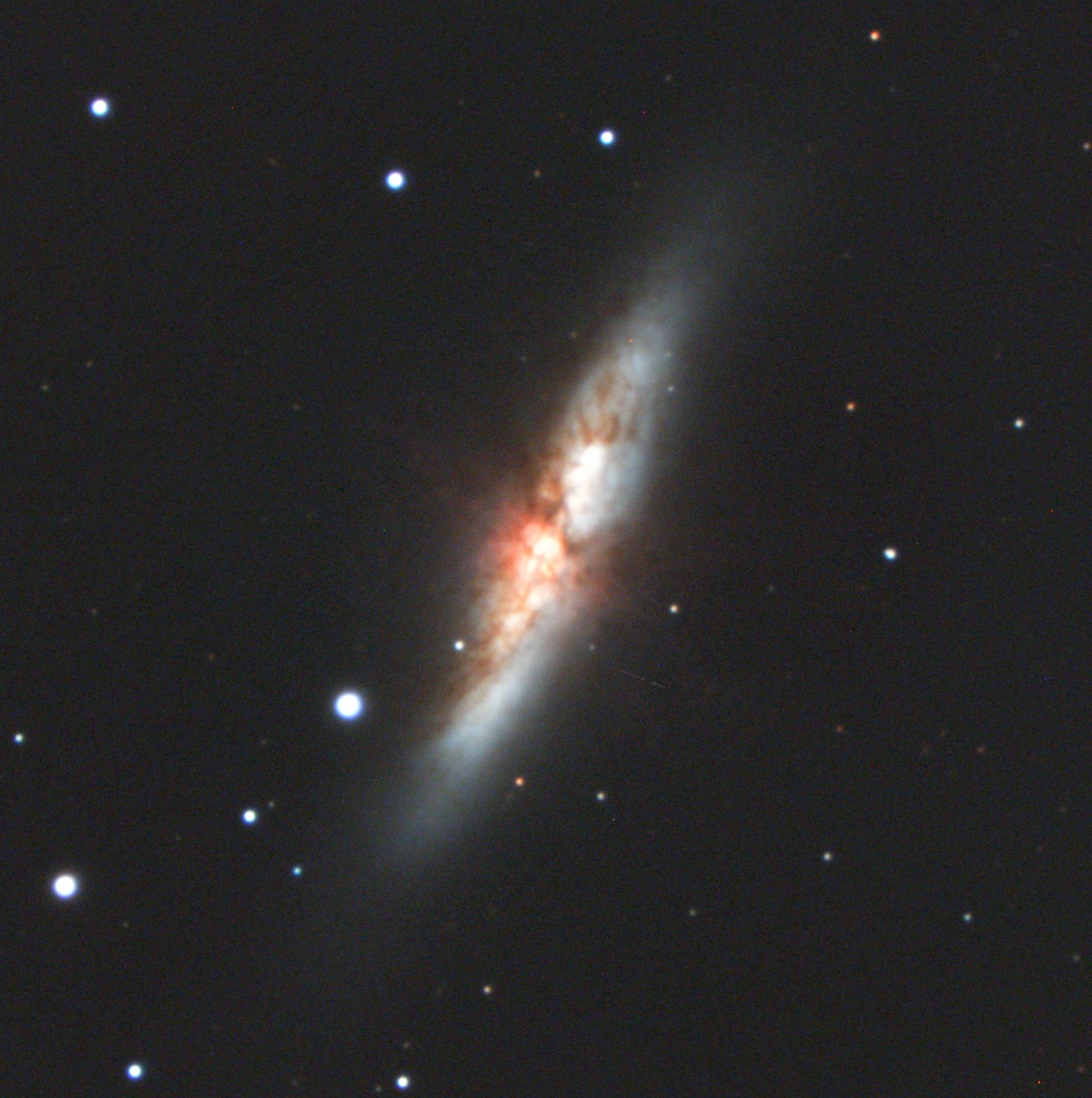 Messier 82 final_.jpg
