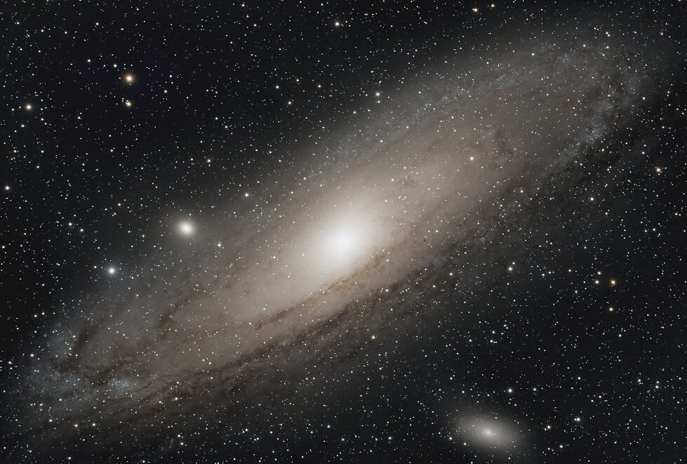 M31_Zstar_red_141020_Seaton_PIXINstack selected from 183x45s_gain124_offset10_FWHM_3.35pix_100min_DBE_MLT_SCNR_PCCcol_affinity2.jpg