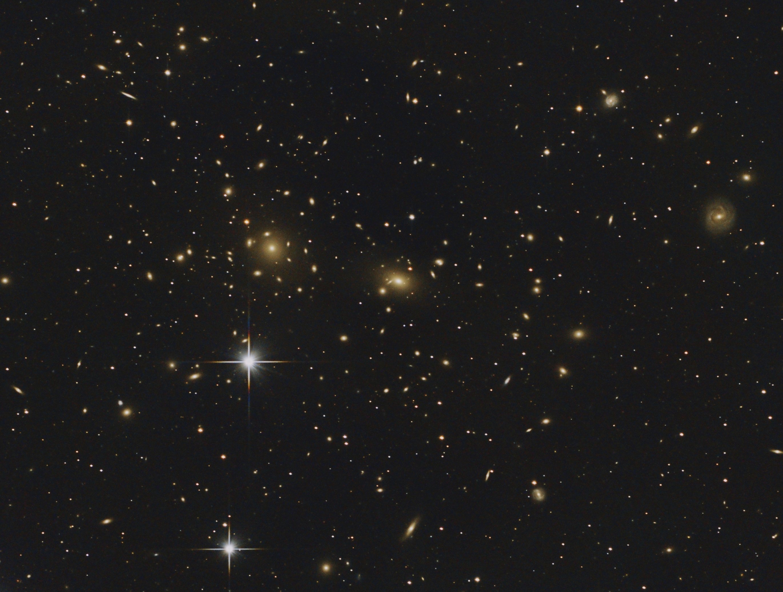 NGC4889_Newt_Lyme_Baader_14-160421_33x40s_plus_30 x 70s_gain124_plus_30%_brack_83x70s+41x40s_gain124_pixin_ABE_SCNR_PCC_MLT_TRANS_Curves_MLT_PX2_big_small.jpg