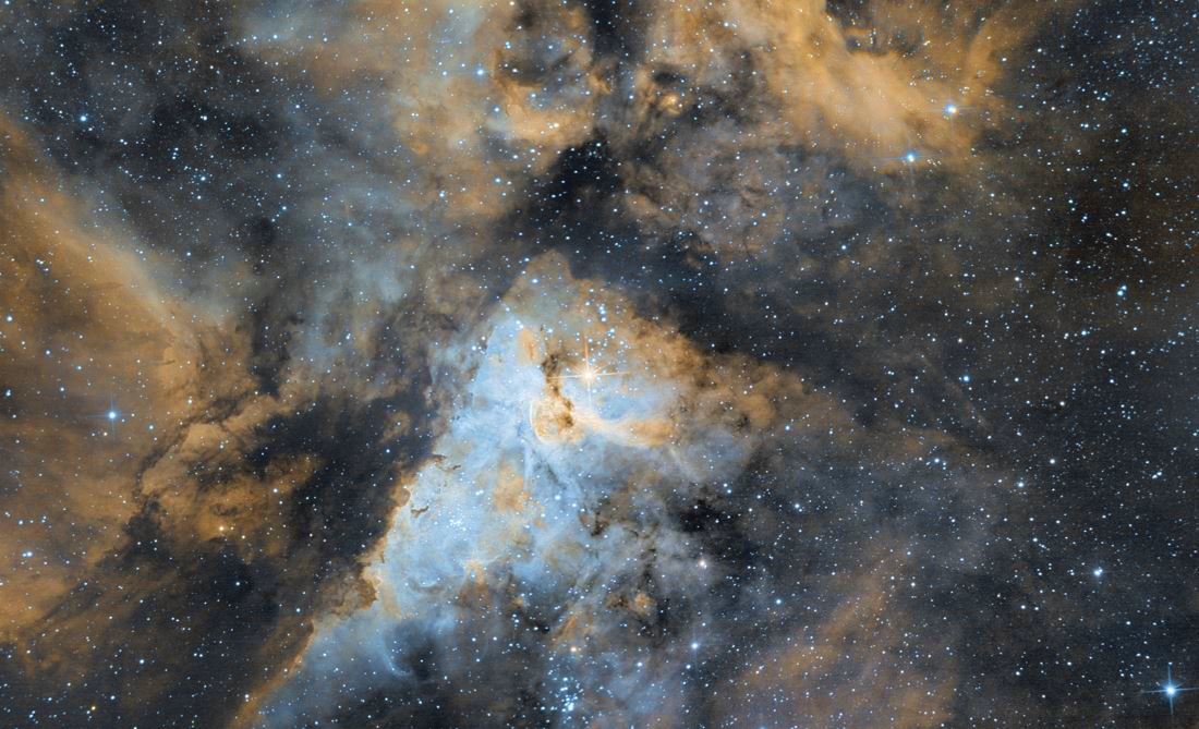 NGC3372_HOO-2-saturated2.JPG